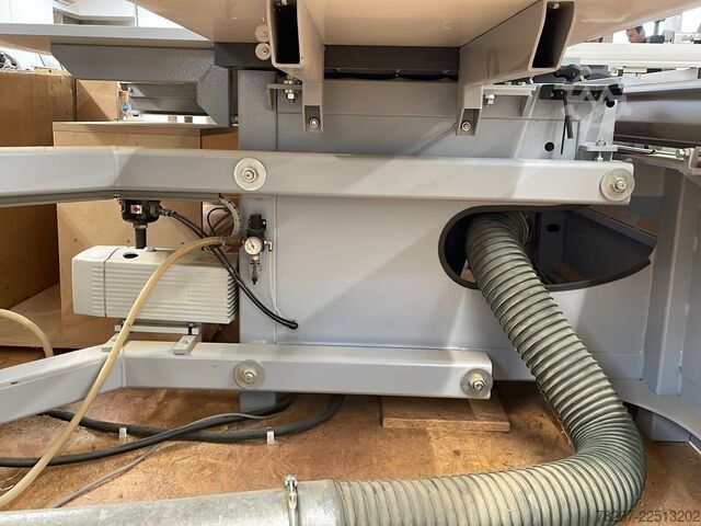 Sliding table saw Altendorf F45
