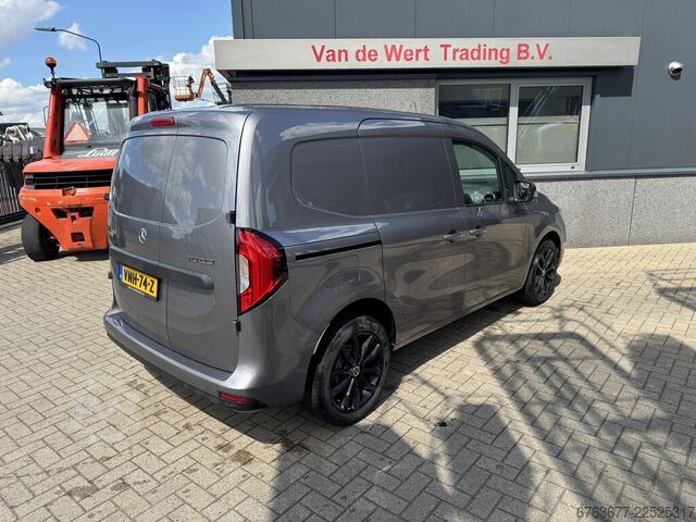 Mercedes-Benz Citan 110 CDI 95HP Diesel 2021 Air conditioning / DAB+ / Apple CarPlay / Camera / Allo MERCEDES-BENZ Citan 110 CDI 95PK Diesel 2021 Airco / DAB + / Apple Carplay / Camera / LM Velgen