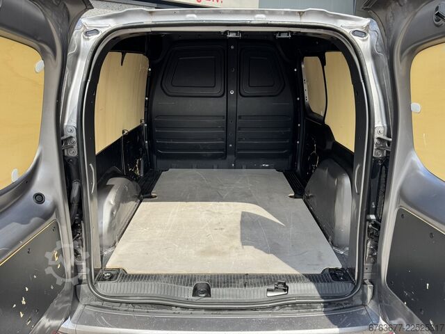 Mercedes-Benz Citan 110 CDI 95HP Diesel 2021 Air conditioning / DAB+ / Apple CarPlay / Camera / Allo MERCEDES-BENZ Citan 110 CDI 95PK Diesel 2021 Airco / DAB + / Apple Carplay / Camera / LM Velgen