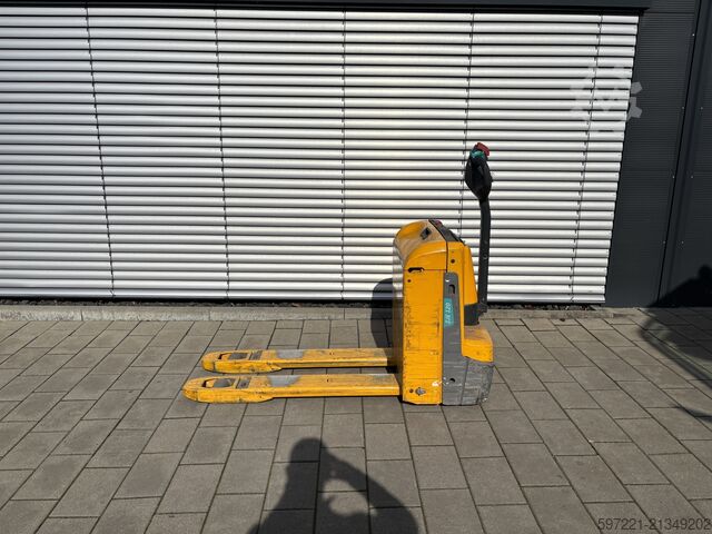 Elektrische Niederhubwagen Jungheinrich EJE 120