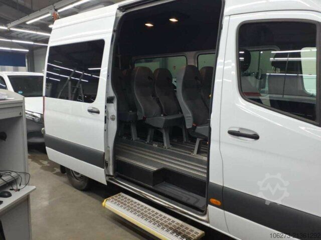 Kleinbus Mercedes-Benz Sprinter 317 CDI Kombi,Rollstuhllift,8Sitze