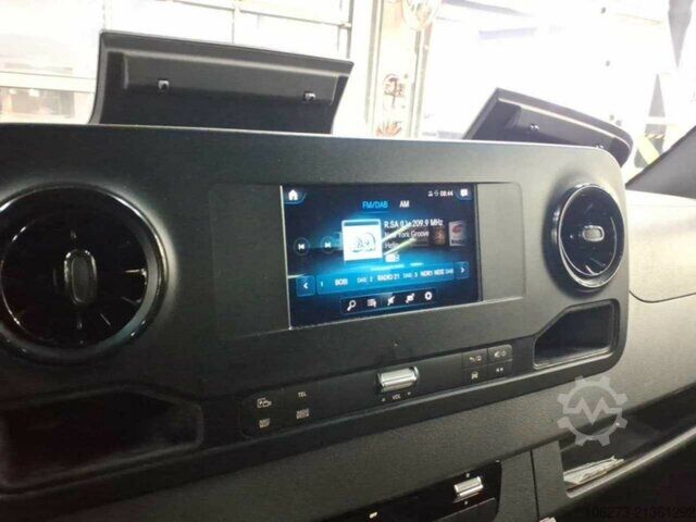 Kleinbus Mercedes-Benz Sprinter 317 CDI Kombi,Rollstuhllift,8Sitze