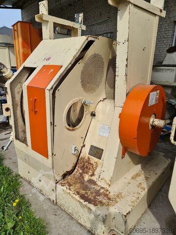 Pellet press La Meccanica CLM 800