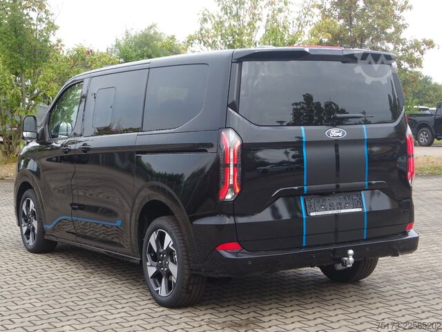 Kleinbus FORD Tourneo Custom 320L1 Sport AWD Exklusiv Stndhz