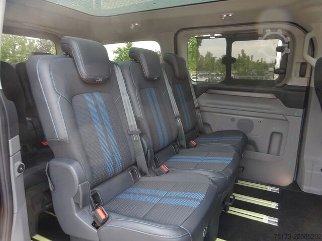 Kleinbus FORD Tourneo Custom 320L1 Sport AWD Exklusiv Stndhz