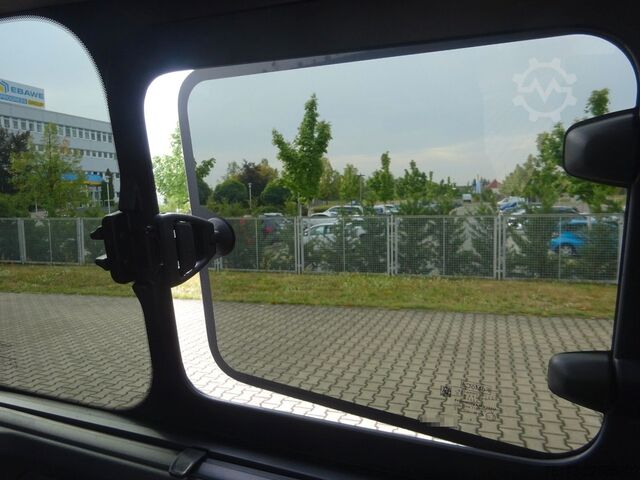 Kleinbus FORD Tourneo Custom 320L1 Sport AWD Exklusiv Stndhz