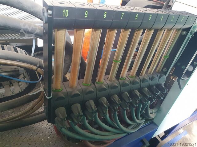 Injection molding machine up to 5000 KN ENGEL VC 1800/300