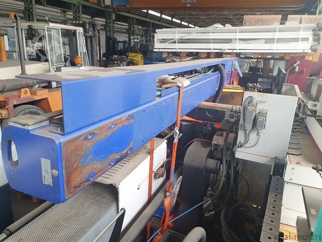 Injection molding machine up to 5000 KN ENGEL VC 1800/300