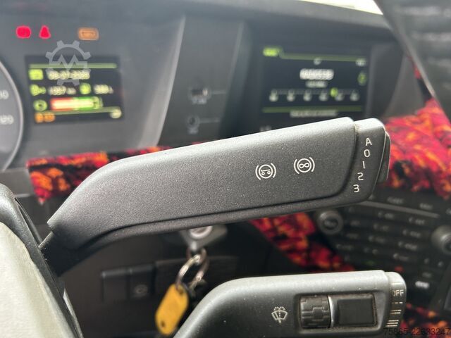 Hakenarmsystem Volvo FH 500 Globetrotter 8x2 Tridem / VDL Hook 25 To...