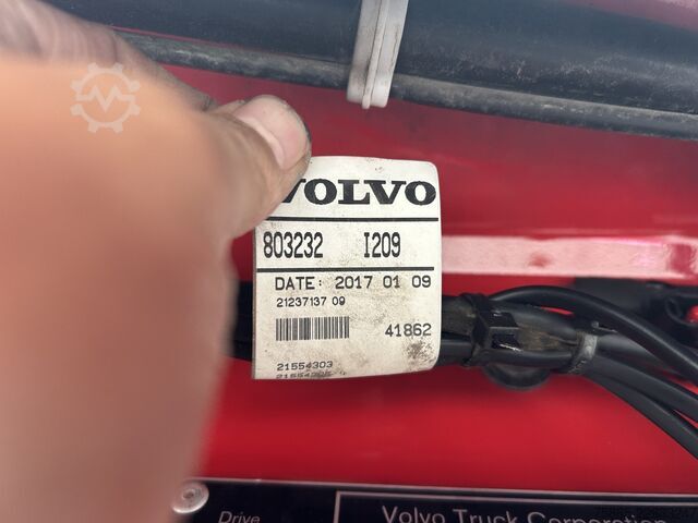 Hook arm system Volvo FH 500 Globetrotter 8x2 Tridem / VDL Hook 25 To...