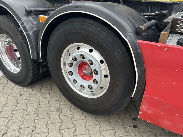 Hook arm system Volvo FH 500 Globetrotter 8x2 Tridem / VDL Hook 25 To...
