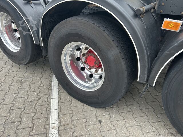 Hook arm system Volvo FH 500 Globetrotter 8x2 Tridem / VDL Hook 25 To...