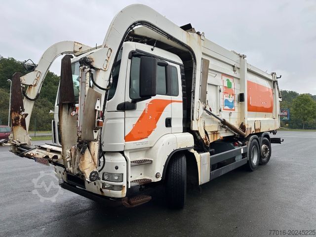 Garbage truck MAN TGS 26.320 Heil Frontlader EHP 1305