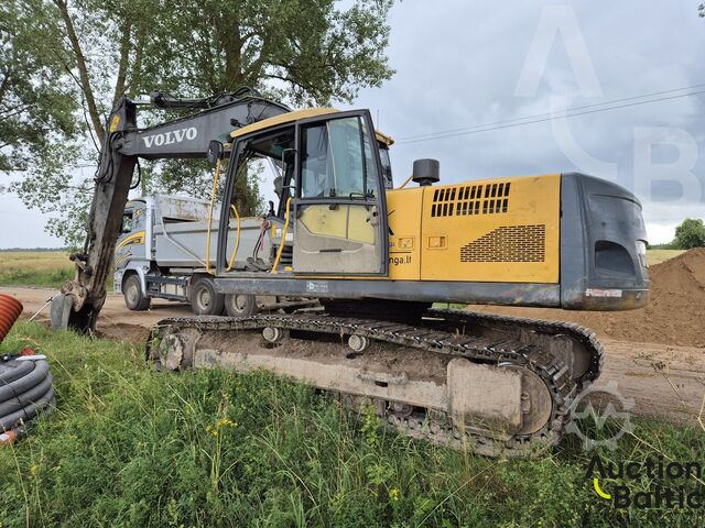Crawler excavator Volvo EC 210 C L
