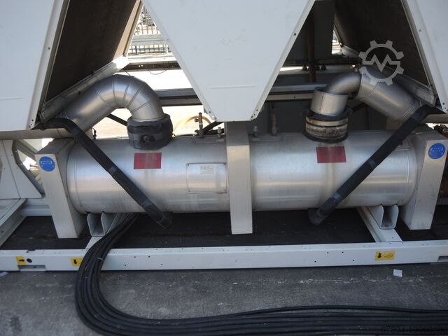 Kältemaschine CARRIER (3 Maschinen) luftgekühlt 30XAO902