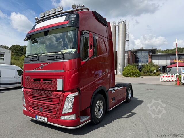 Standard tractor unit VOLVO FH500 Globetrotter XL- I Park Cool- Dual Clutch