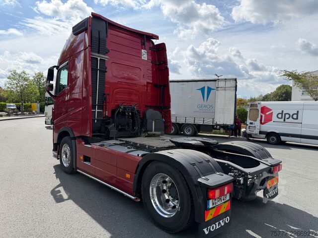 Standard tractor unit VOLVO FH500 Globetrotter XL- I Park Cool- Dual Clutch