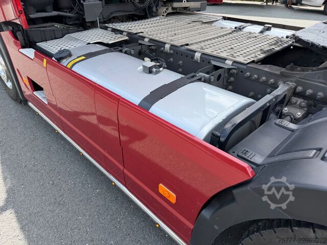 Standard tractor unit VOLVO FH500 Globetrotter XL- I Park Cool- Dual Clutch