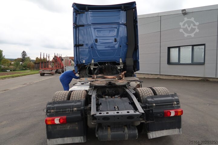 Standard SZM Mercedes-Benz Actros 1851 LS Brandschaden