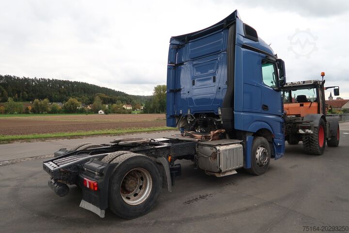 Standard SZM Mercedes-Benz Actros 1851 LS Brandschaden