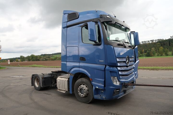 Standard SZM Mercedes-Benz Actros 1851 LS Brandschaden