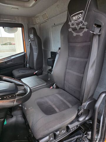 Truck chassis iveco Trakker