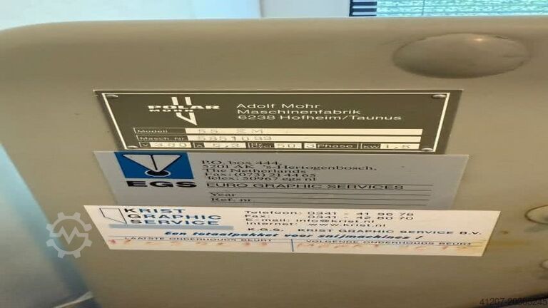 Guillotine Polar 55 EM