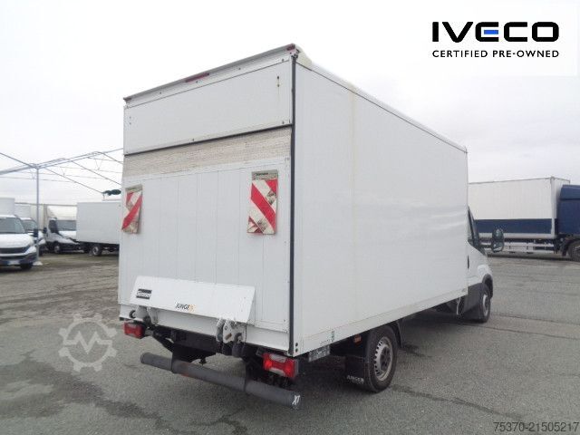 Transporter mit Koffer IVECO DAILY 35S16 - 4100