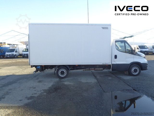 Transporter mit Koffer IVECO DAILY 35S16 - 4100