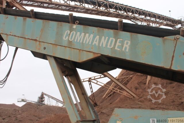 Screening plant Powerscreen Commander 1800