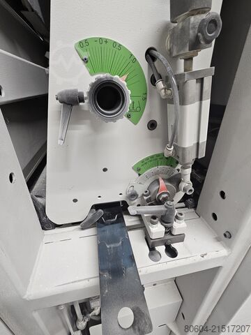 Breitbandschleifmaschine zur Endbearbeitung BIESSE Levia 310