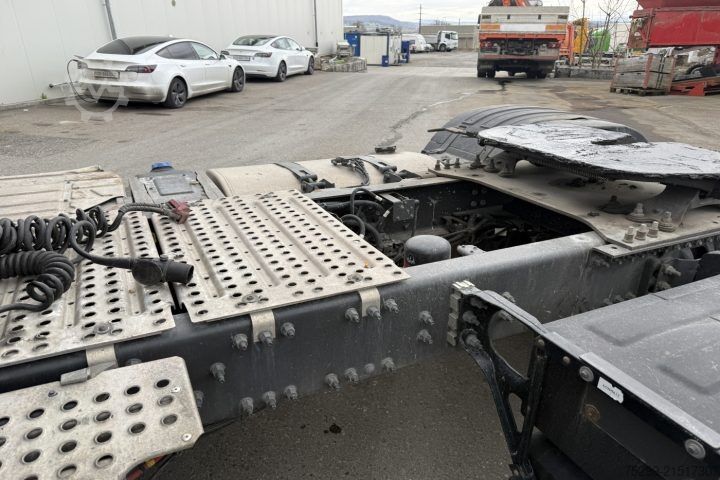 Standard SZM Renault T430 4x2 / Swiss-Vehicle