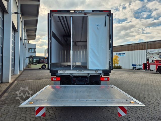 Refrigerated truck IVECO AD190S40/FP Lamberet Mitsubishi LBW Tür AHK