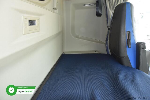 Standard SZM VOLVO FH 460 Globetrotter XL i-Save