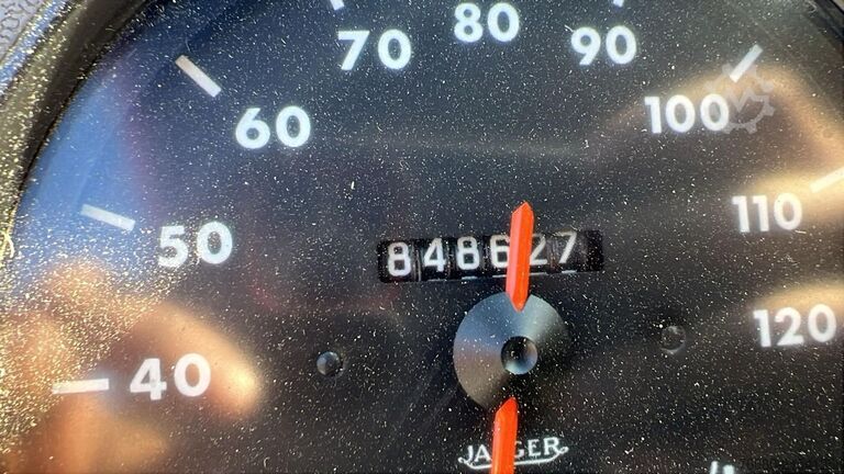 Löschfahrzeug Renault G 230 Manager (85.000 KM !!!! / LAMES / GRAND P...