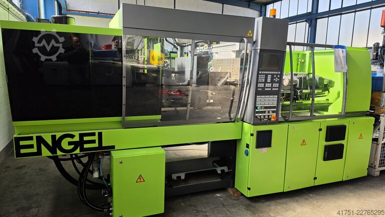 Injection molding machine ENGEL Victory 330-120 Tech