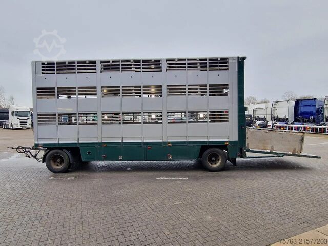 Viehtransport CUPPERS LVA 10-10 AL 3 deck livestock trailer - BPW Axl...