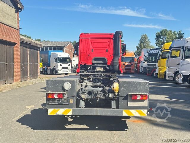 LKW-Fahrgestell MERCEDES-BENZ Antos 3245 8x2 Chassi PTO Lift /Lenkachse