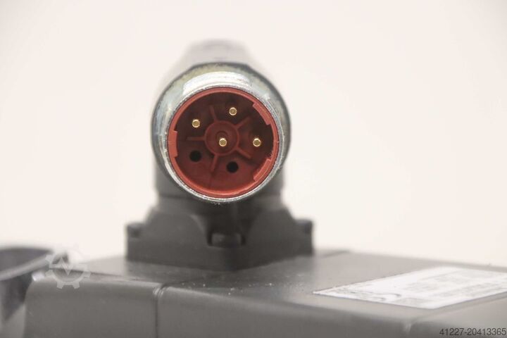 Servo geared motor Siemens Wittenstein 1FK7042-2AF71-1RG0 SP 075S-MC1-3