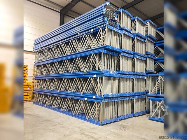 High-bay warehouse Pallet racking ca. 14 lfm Jungheinrich Esmena Höhe : 400 cm , 2100 kg Fachlast