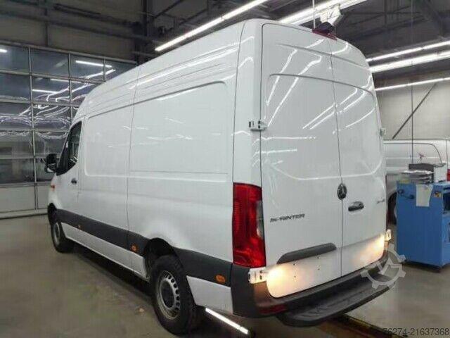High top van Mercedes-Benz Sprinter 317 CDI Hochdach L2H2 MBUX AutomatikPro