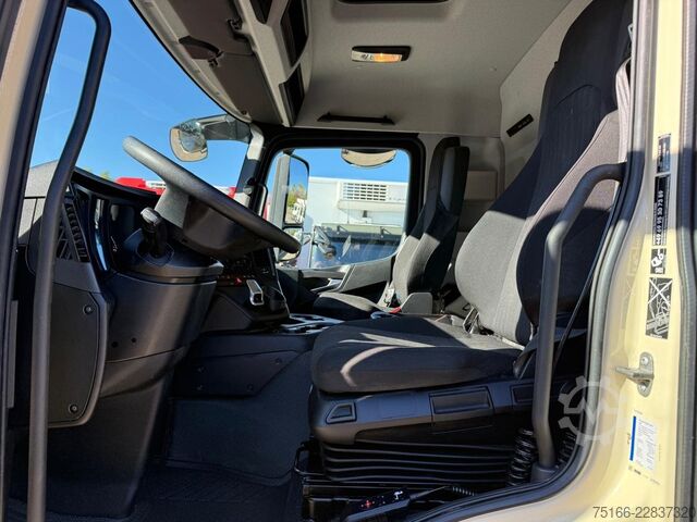 LKW mit Kofferaufbau MERCEDES-BENZ ACTROS 2536 L Koffer 7,35 m LBW 1,5 T*LENK