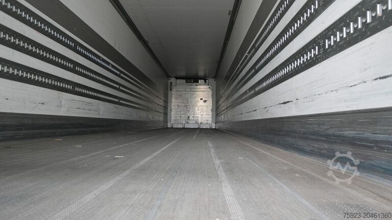 Kühl-/Tiefkühltransport Schmitz Cargobull 3 AXLE FRIGO TRAILER
