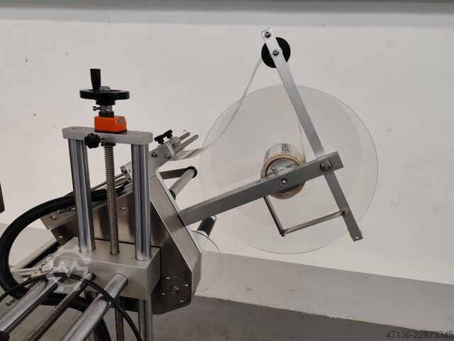 Wheeled self-adhesive labeling station SEEMA 