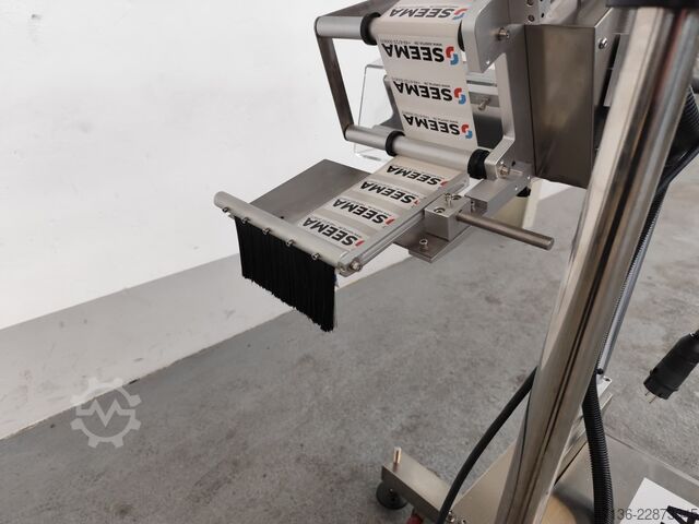 Wheeled self-adhesive labeling station SEEMA 