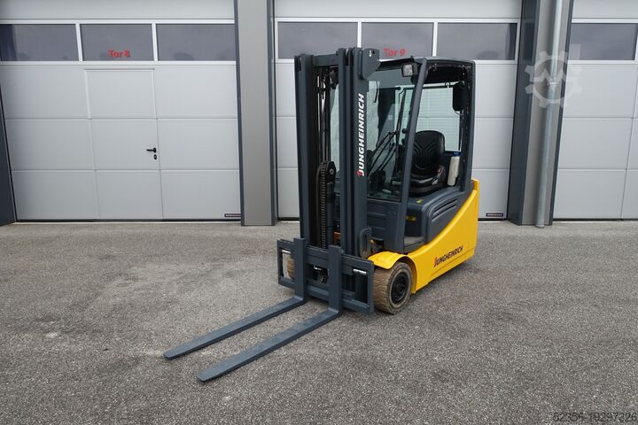 Electric forklift triplex Jungheinrich 1,6t EFG216 TRIPLEX SS Batterie 87%
