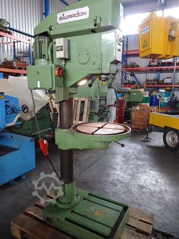 Säulenbohrmaschine Gillardon , GB 30
