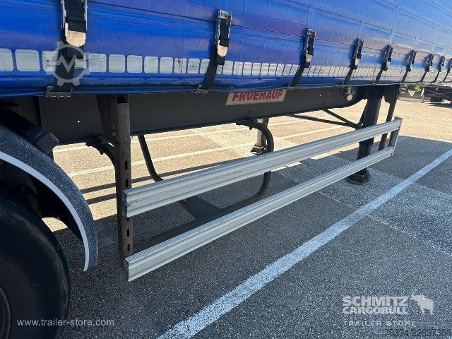 Open semitrailer with tarp Fruehauf Semitrailer Curtainsider Standard