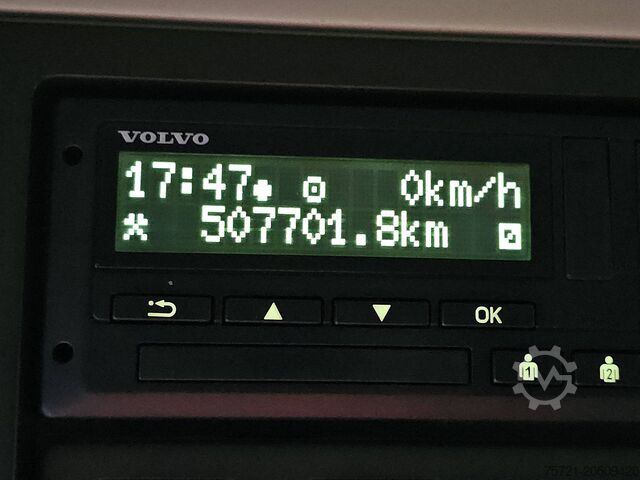 Standard-SZM VOLVO FH 500 6X2 STEERED PTO+HYDR