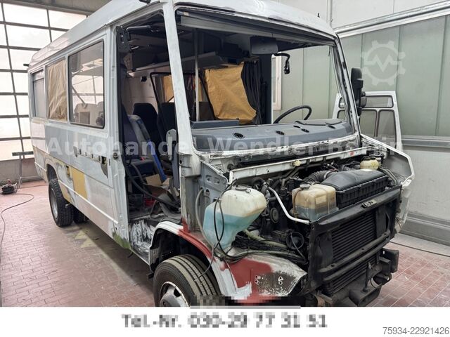 Minibus MERCEDES-BENZ Vario 814D Diff Klima Standh saniert/Lack neu